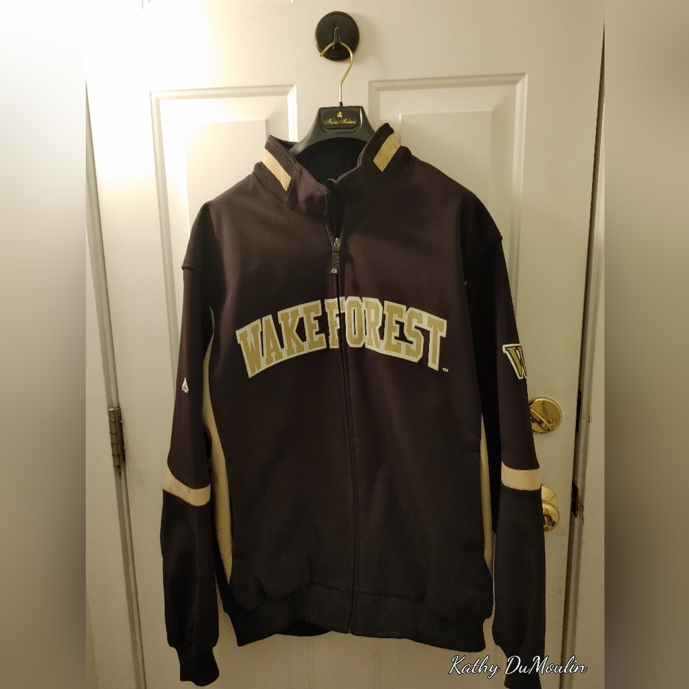 Mens 2XL Wake Forest warmup jacket.